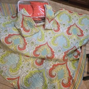 VIRAH BELLA Quenn Quilt Paisley & Stripe NEW Aqua Red Lime